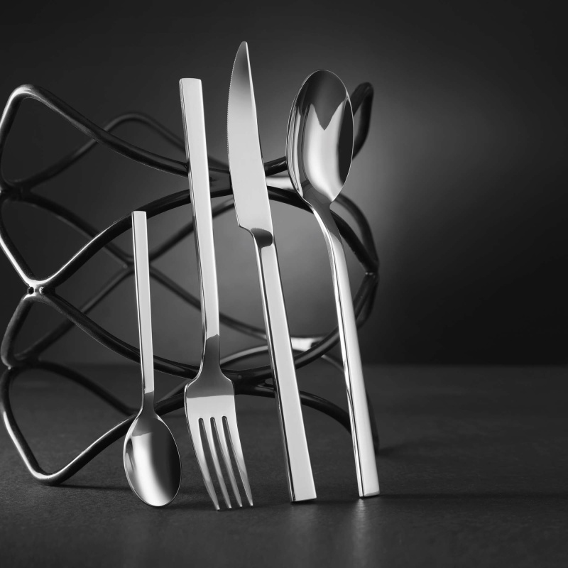 Lugano laualusikas, OVE, 207 mm