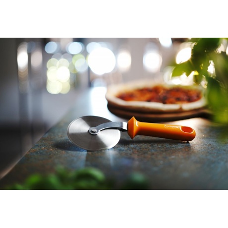 Pizza cutter heavy-duty hendi pizzer, hendi, designed by robert bronwasser, orange, ā€97x240mm