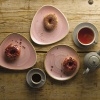 Stonecast petal pink kolmnurkne taldrik, 229mm